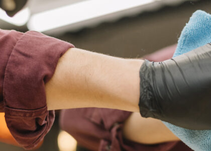 Raxwell_Disposable-Gloves-Operational-Insights