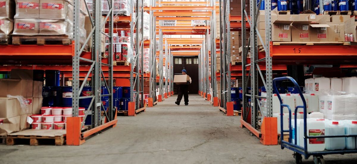 Smart Logistics: Boost Warehouse Efficiency with Handling