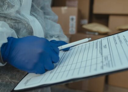 Smart PPE Procurement: Boost Warehouse Safety & Efficiency