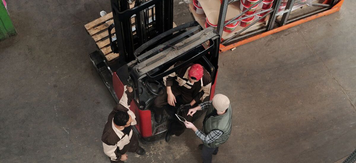 Optimizing Industrial Safety: PPE Strategies for Warehouse Operations