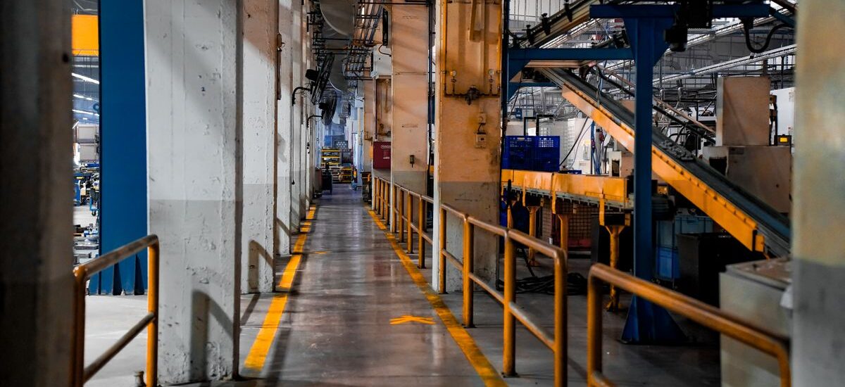 Optimizing Warehouse Safety with Industrial PPE and Strategic Facility Design