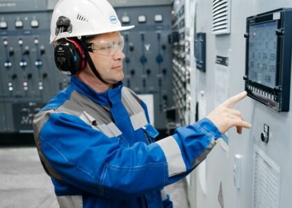 Optimizing Industrial Safety: A Holistic Approach to PPE and Facility Operations